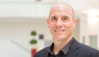 carlsten_squarev2.jpg carlsten_squarev2.jpg